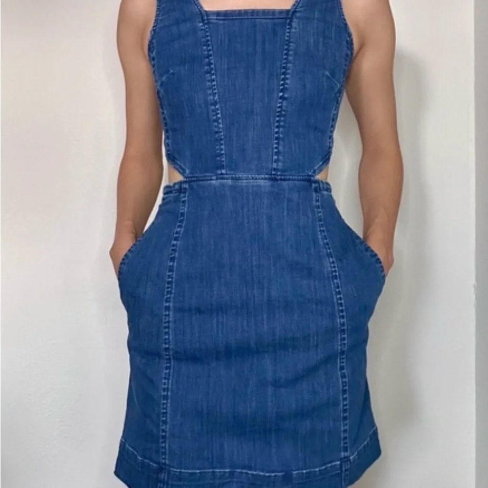 Madewell Sleeveless denim dress - Picture 3 of 5